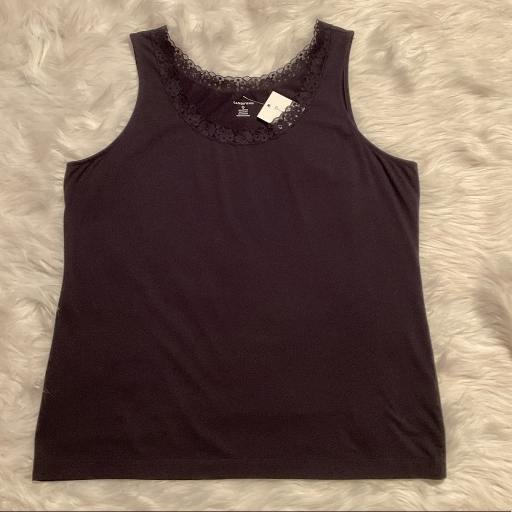 Lands’ End black lace tank size XL